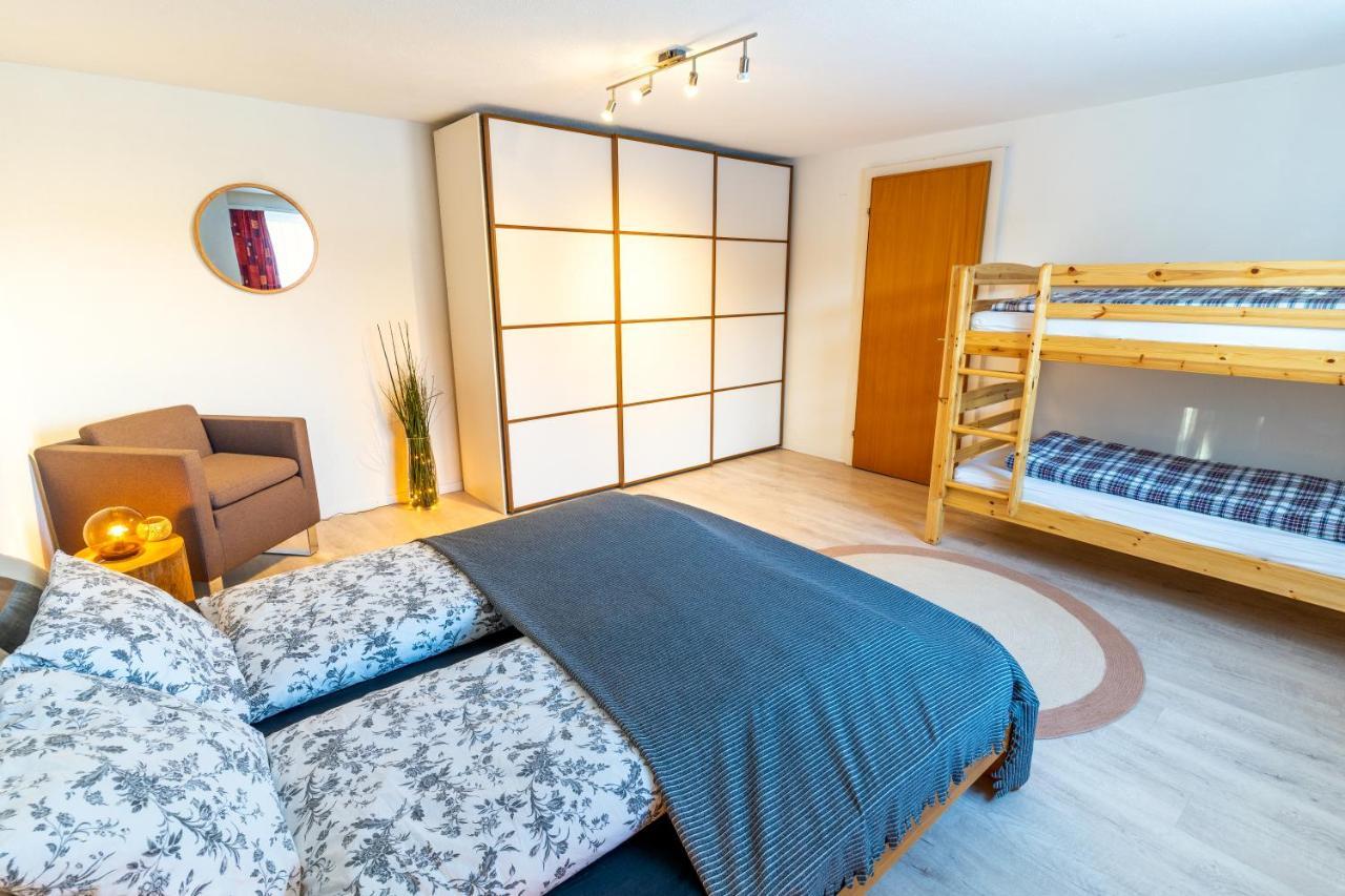 Charmantes Apartment Mit Grossem Garten .Kids4Free. Flims Exteriör bild